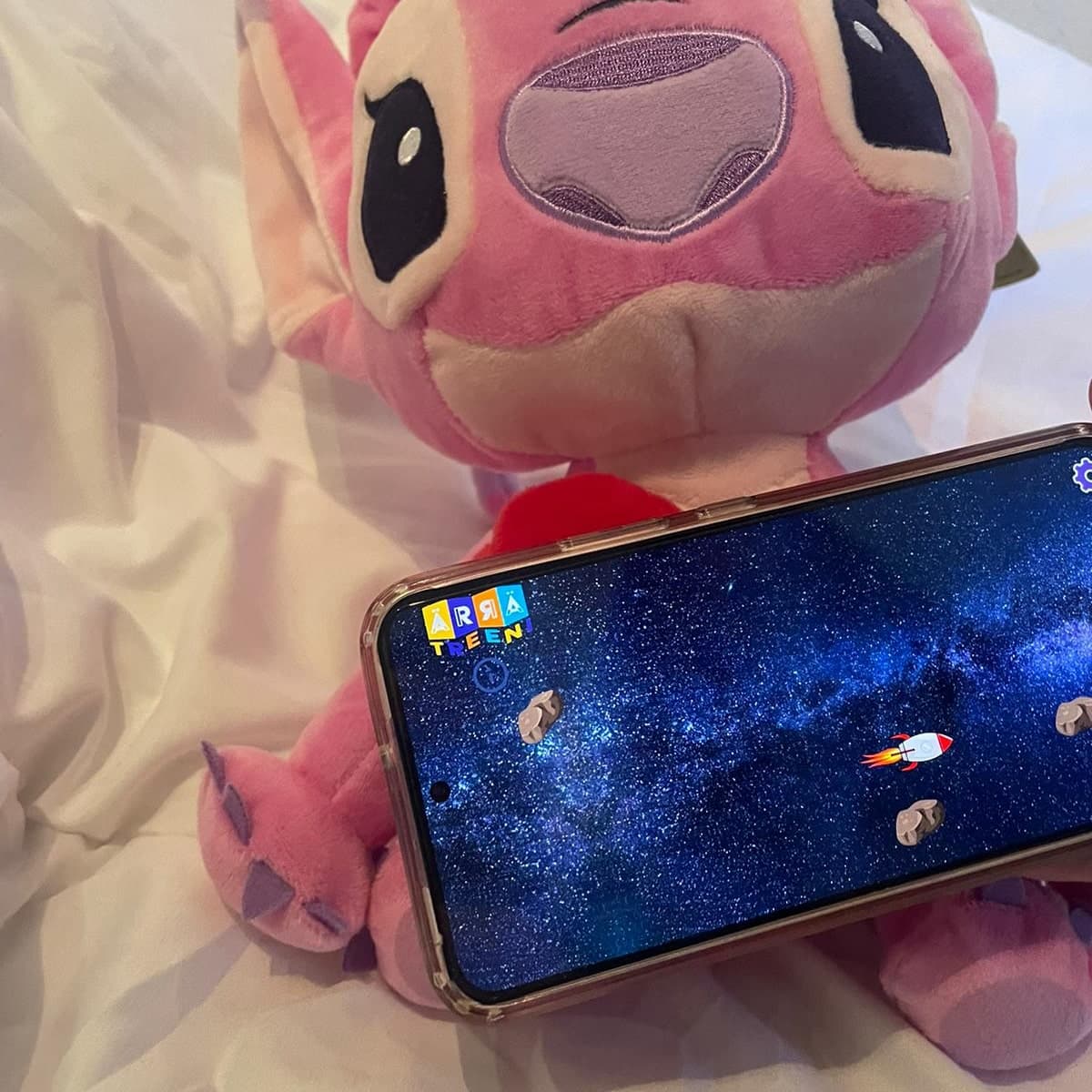 Ärrätreeni puhelin pinkki pehmolelu